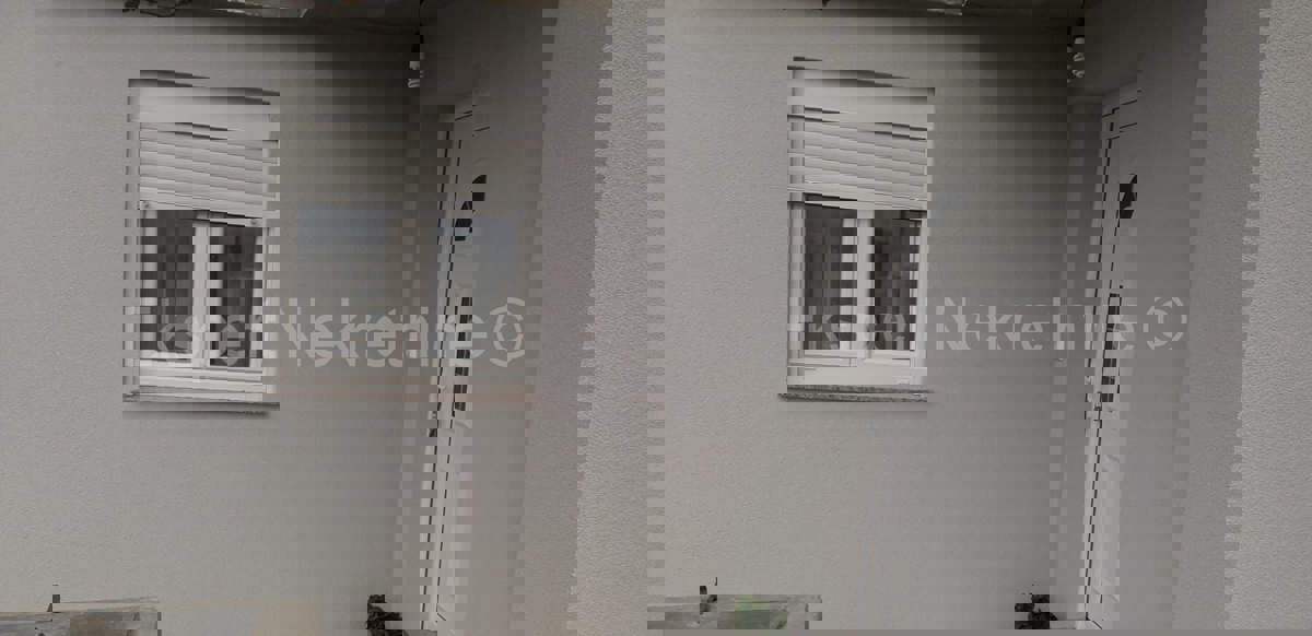 Kaštela, Sućurac appartamento bilocale 80 m2 in casa, vista