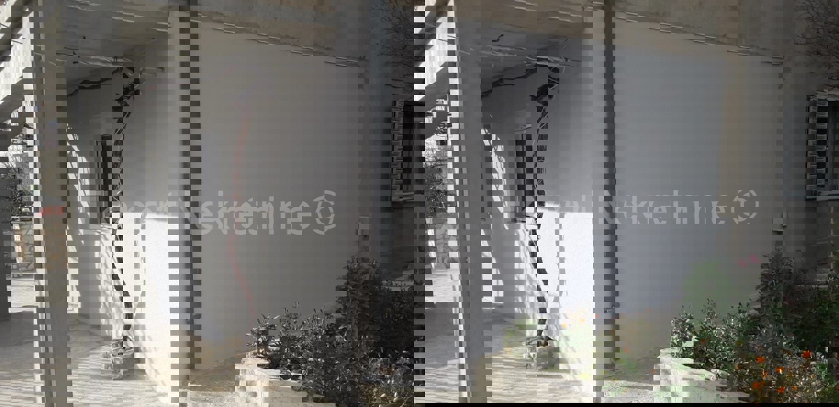 Kaštela, Sućurac appartamento bilocale 80 m2 in casa, vista
