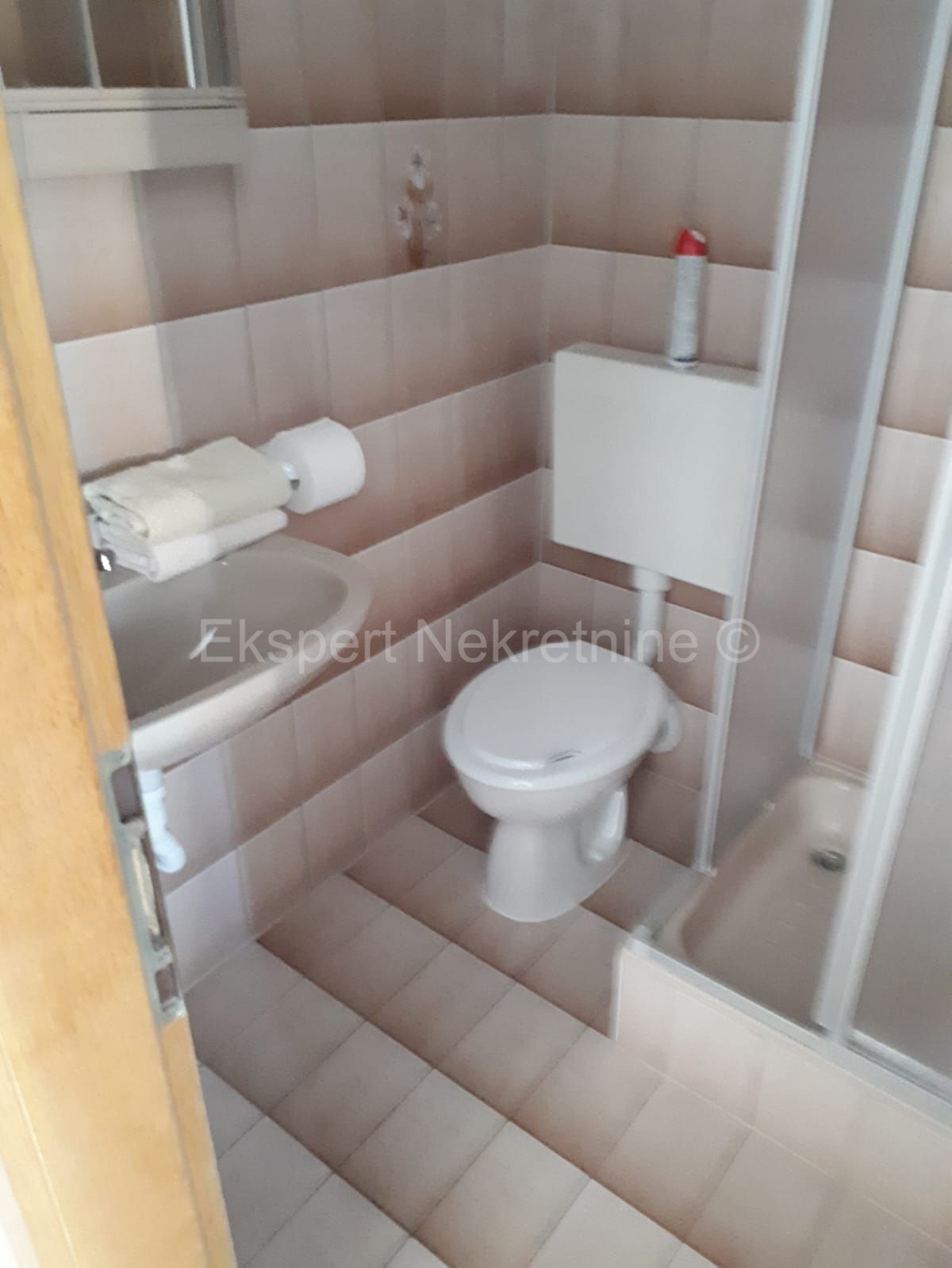 Ciovo, Okrug, apartment house 350 m2, 10 apartments, garage, sea view