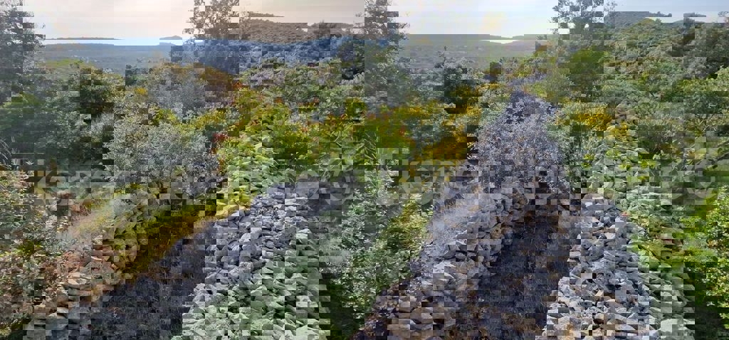 Marina, Vinišće, building plot 1006 m2, sea view, ideal for a villa