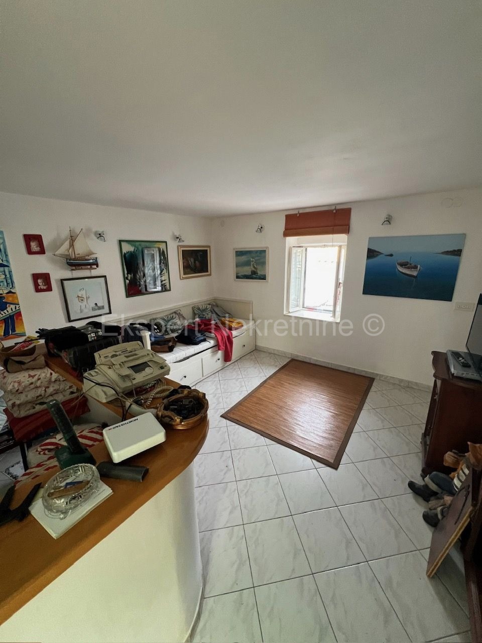 Drvenik Veliki, 2 case a schiera con garage, taverna e giardino, 1a fila al mare