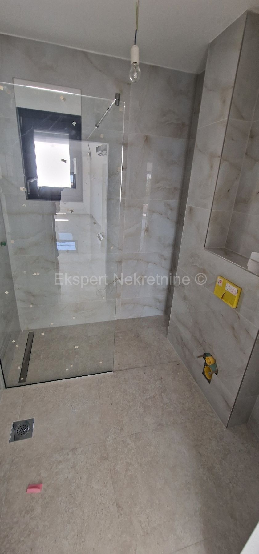Ciovo, Okrug G, penthouse 85m2 + 40m2 roof terrace + 25m2 swimming pool on the terrace
