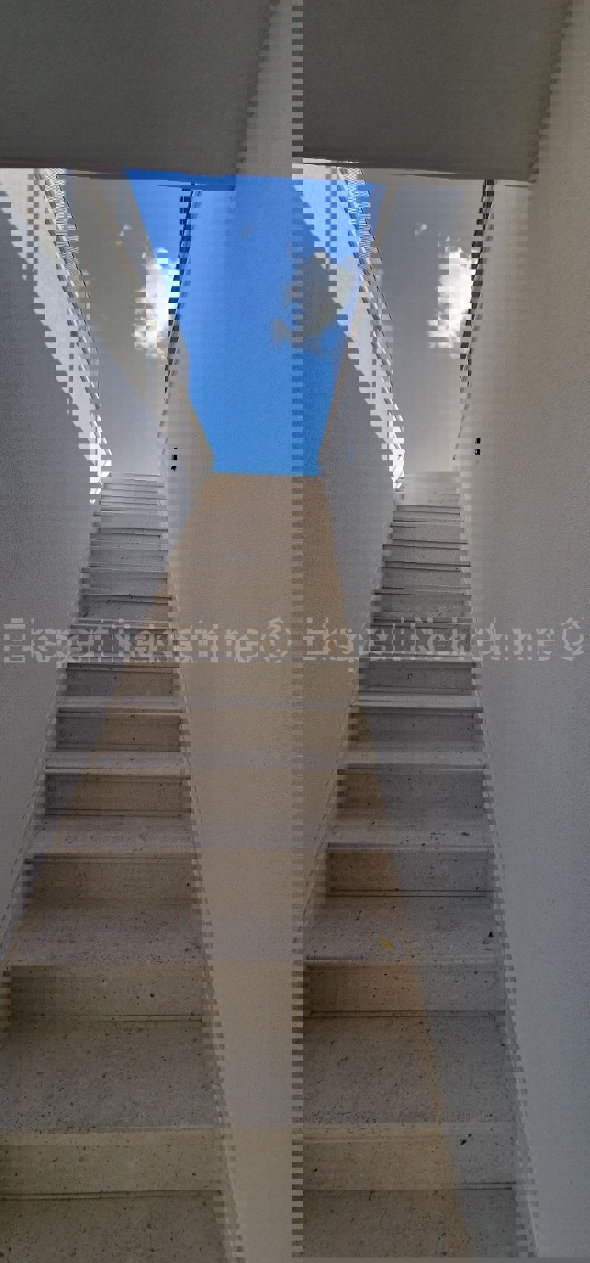 Trogir, luxury penthouse 160 m2, 2 garages, new building, sea view