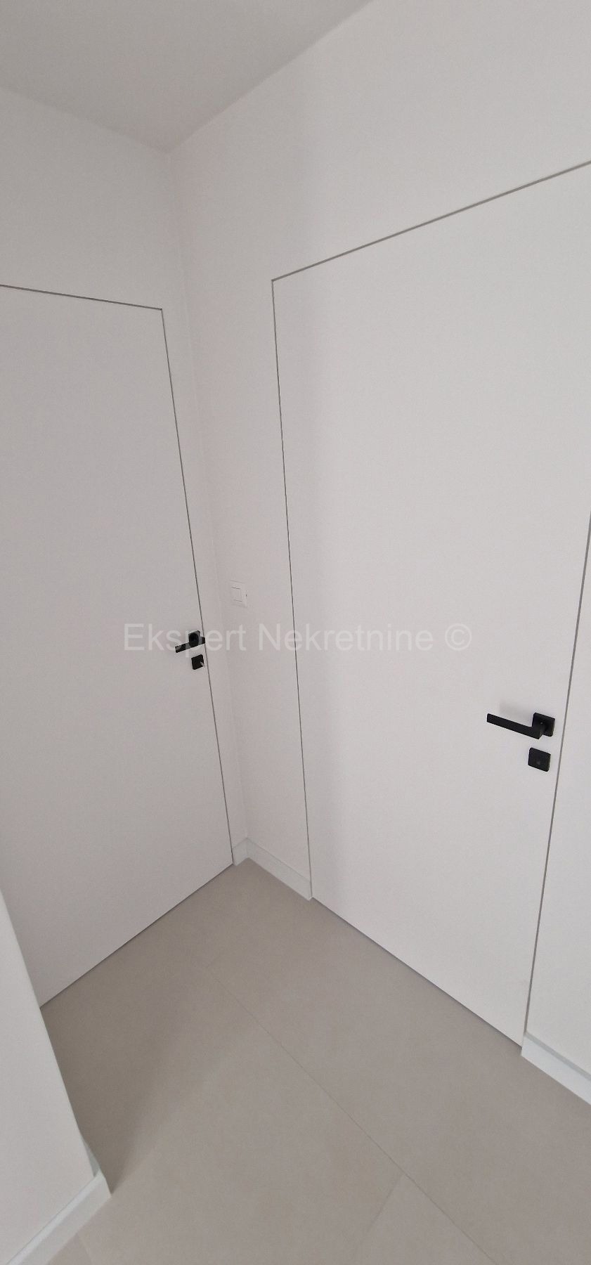 Trogir, luxury penthouse 160 m2, 2 garages, new building, sea view