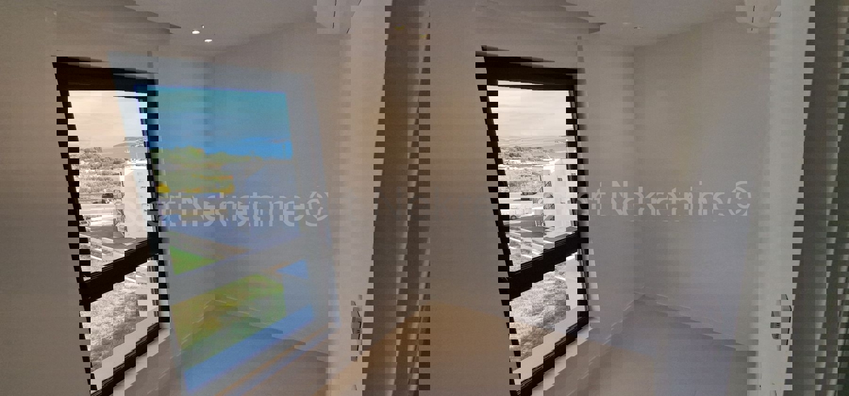 Trogir, luxury penthouse 160 m2, 2 garages, new building, sea view