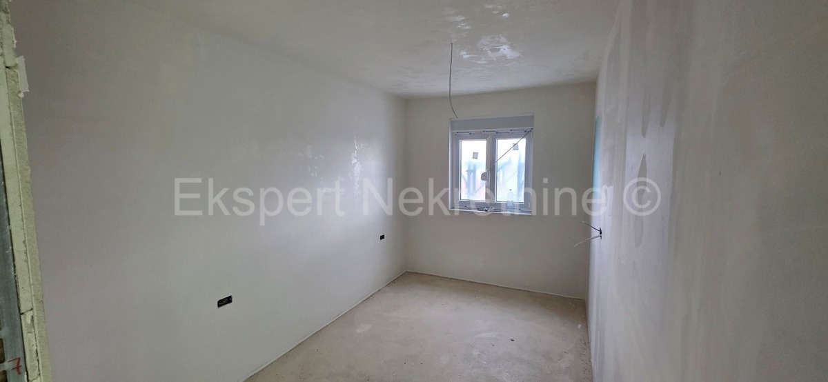 Trogir, 2-bedroom apartment 65 m2, new building, sea view