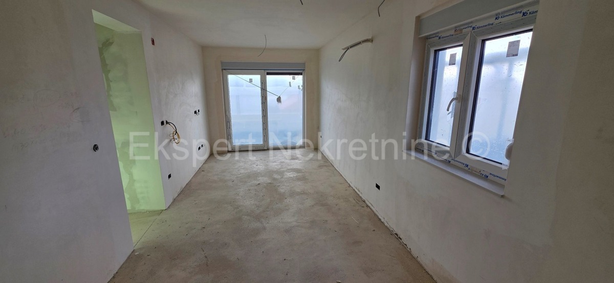 Trogir, 2-bedroom apartment 65 m2, new building, sea view