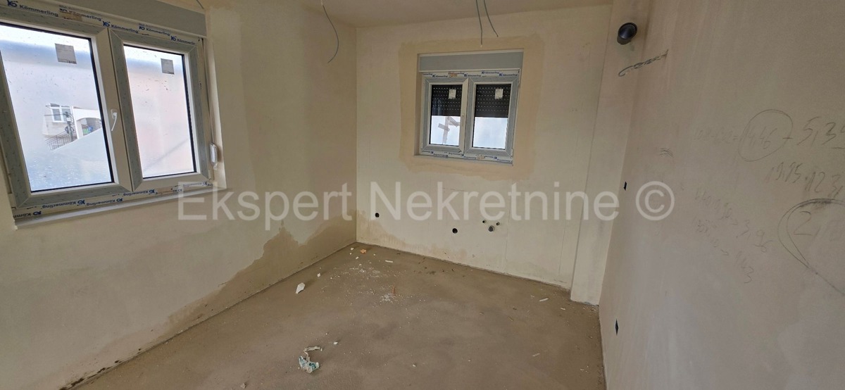 Trogir, 2-bedroom apartment 65 m2, new building, sea view