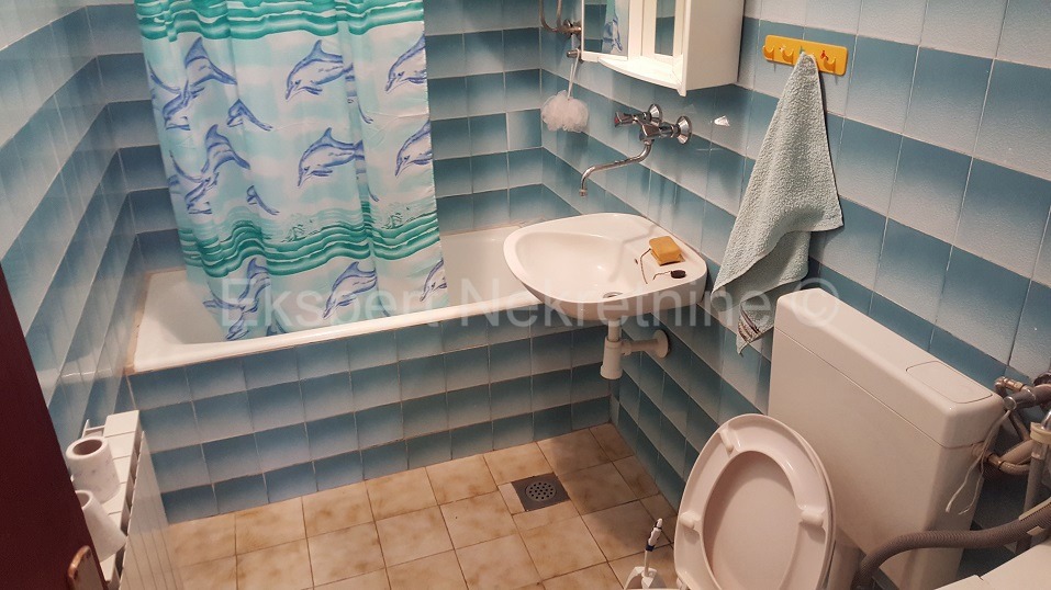 Trogir, Bilin Dolac, casa bifamiliare 242 m2 su due piani, vista