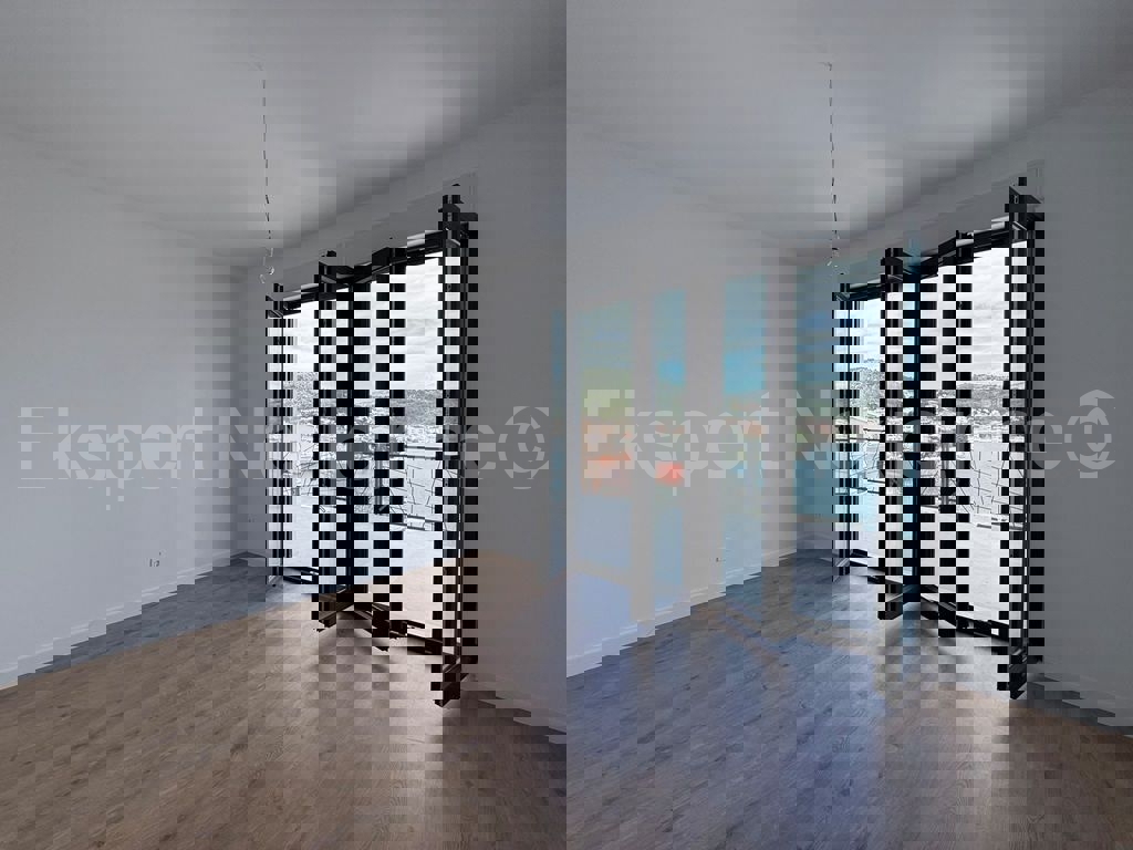 Marina, luxurious. 3-bedroom apartment 135.53 m2 +88 m2 garden, newly built rooftop pool