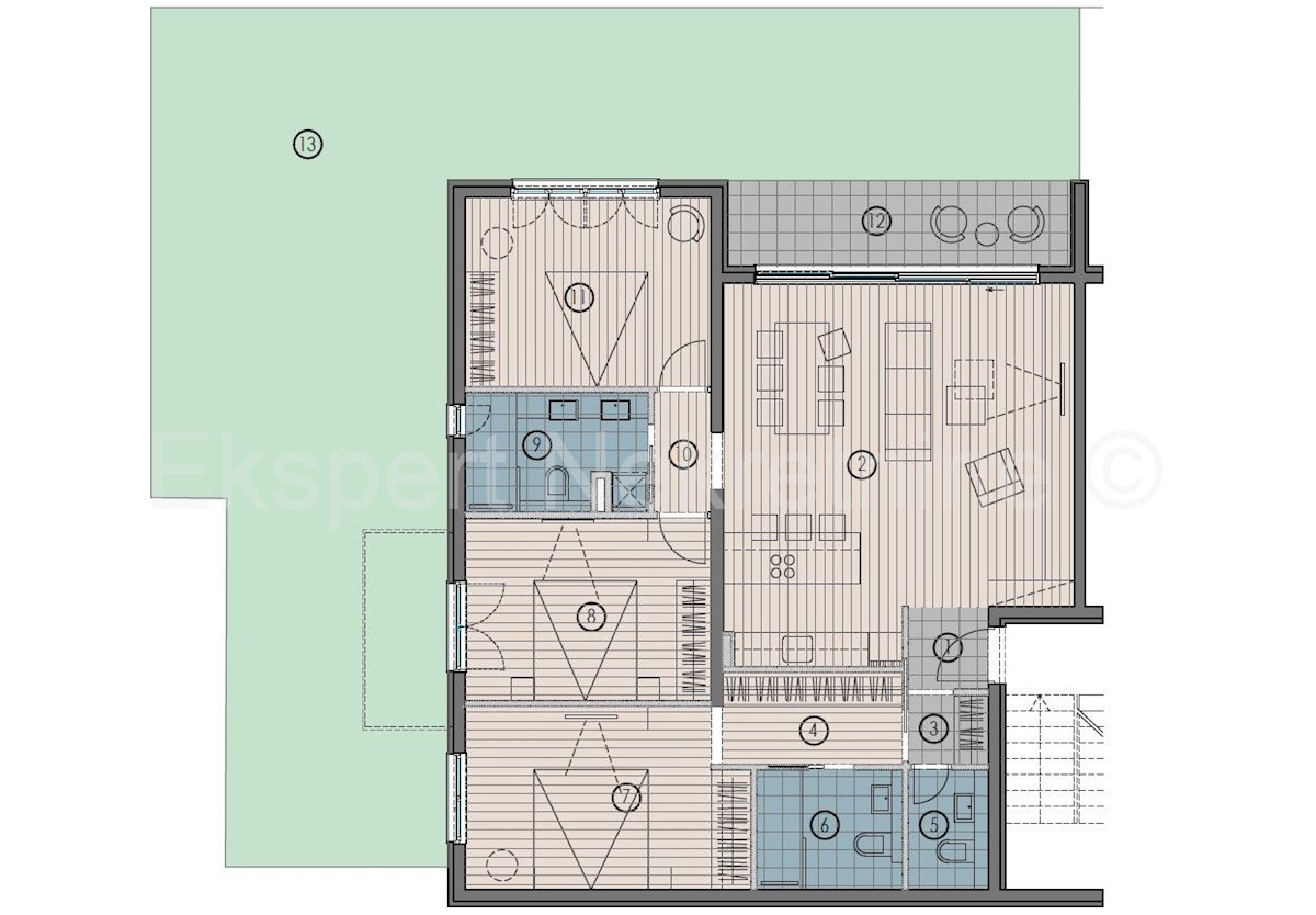 Marina, lussuosa. Appartamento di 3 locali 114 mq + giardino 84 mq, nuova costruzione, piscina sul tetto