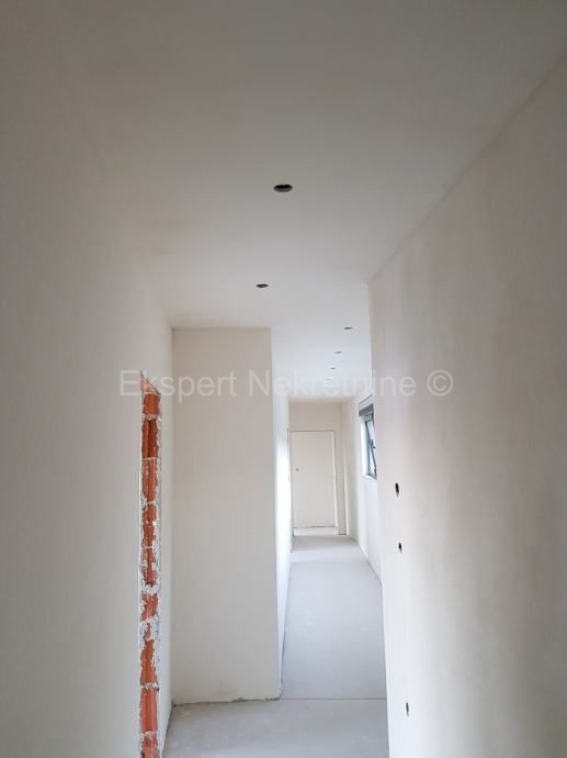 Čiovo, Slatine, casa indipendente 233m2 su terreno di 400m2 e piscina