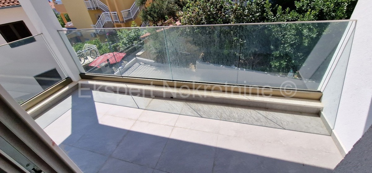 Čiovo,Okrug G., 1 bedroom apartment 54 m2, large terrace, new construction, view