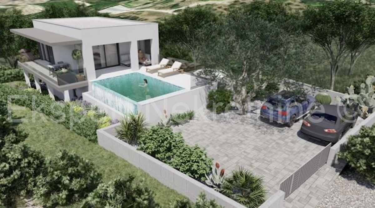 Podstrana, casa indipendente 170m2 con giardino e piscina 18,44m2