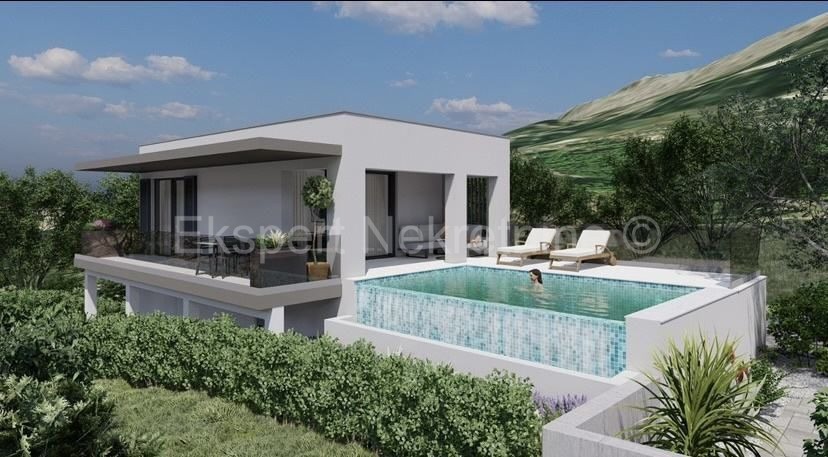 Podstrana, casa indipendente 170m2 con giardino e piscina 18,44m2