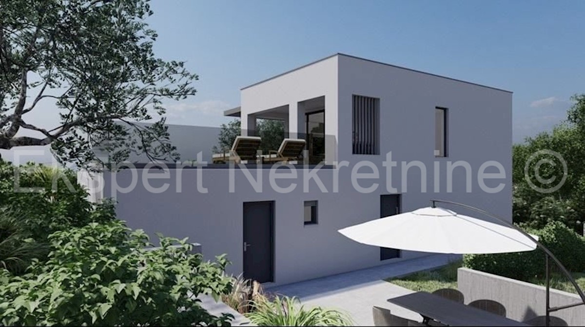 Podstrana, casa indipendente 170m2 con giardino e piscina 18,44m2