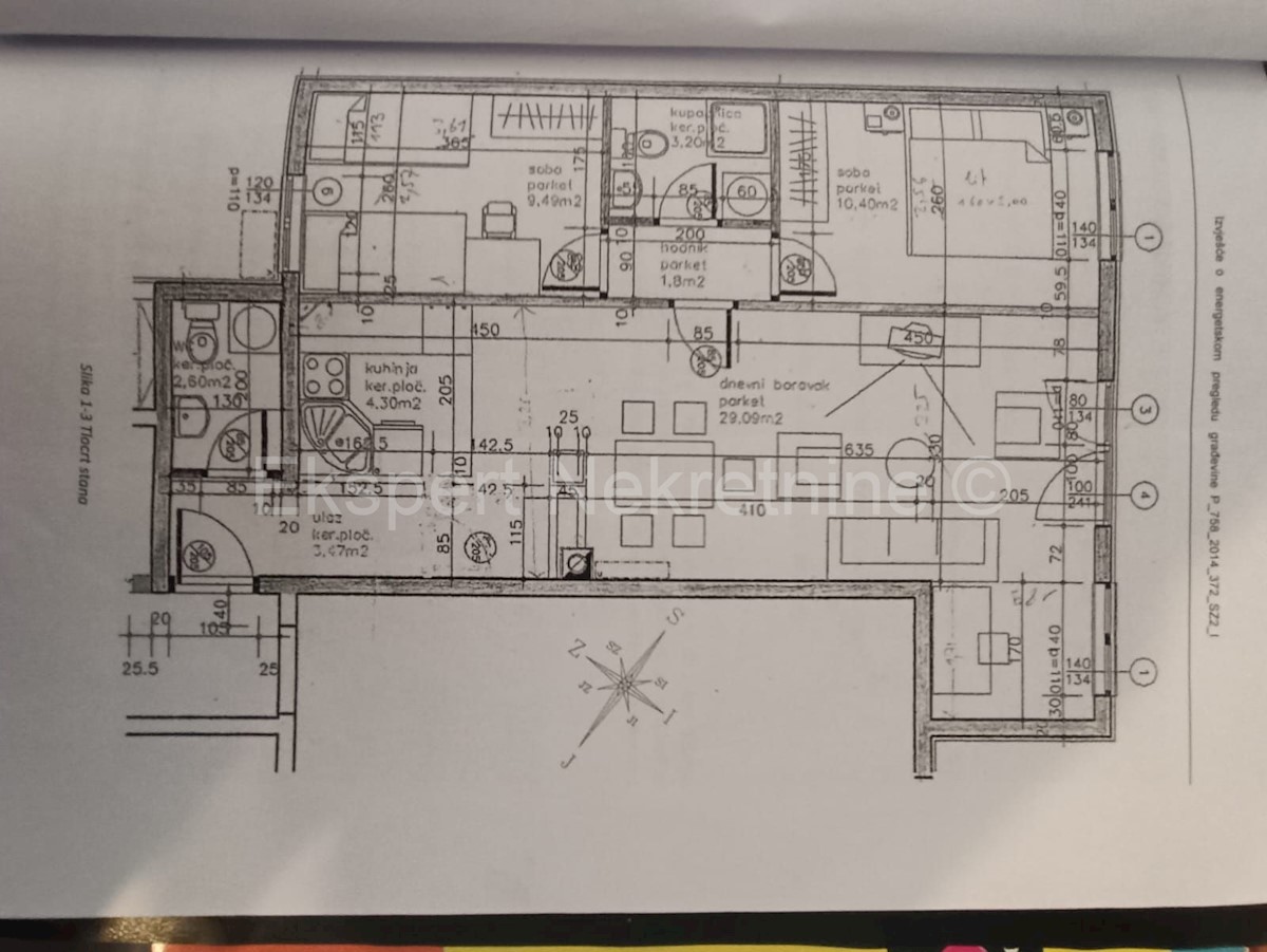 Omiš, appartamento bilocale 68m2 + cortile 40m2, direttamente sul fiume Cetina