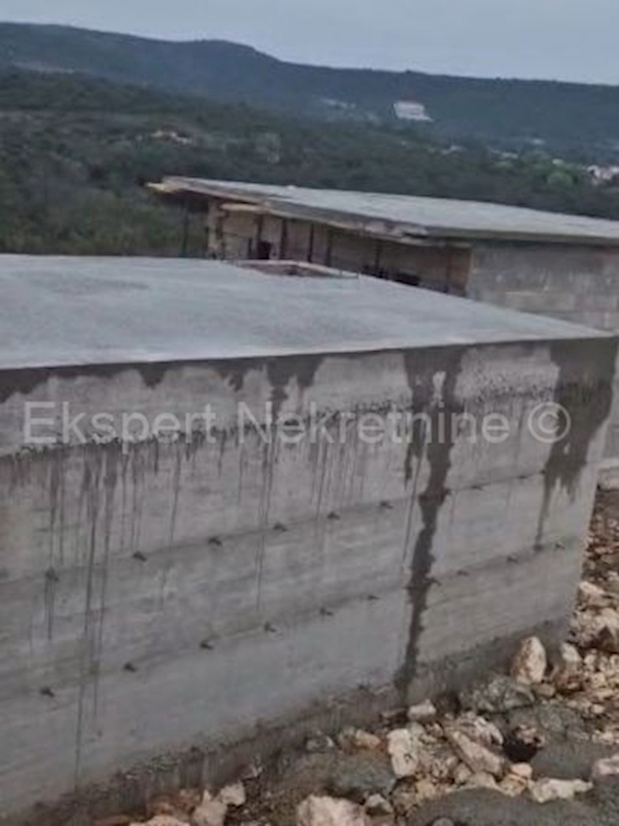 Rogoznica, Dvornica, terreno agricolo 28809m2, a 200 metri dall'autostrada