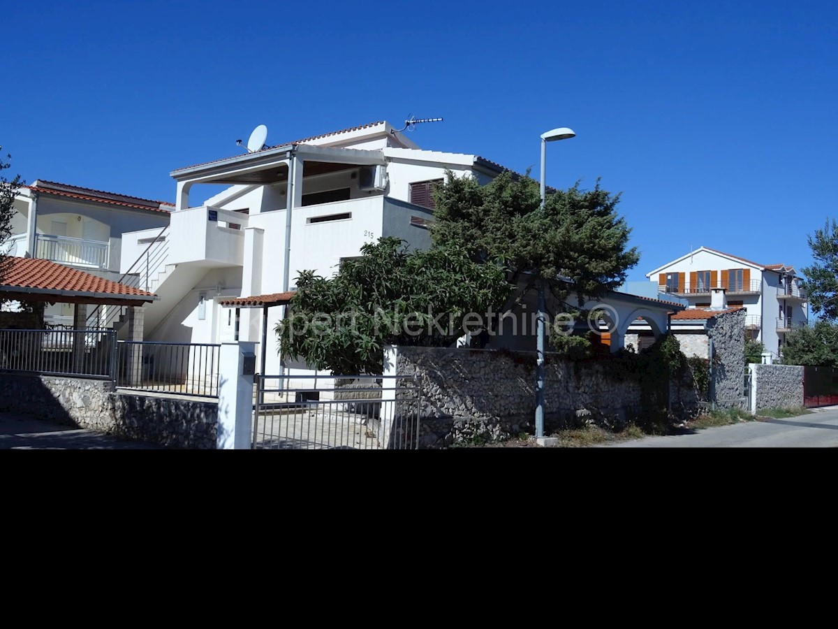 Rogoznica, Ražanj, casa indipendente 220m2, 150 metri dal mare e dalla spiaggia