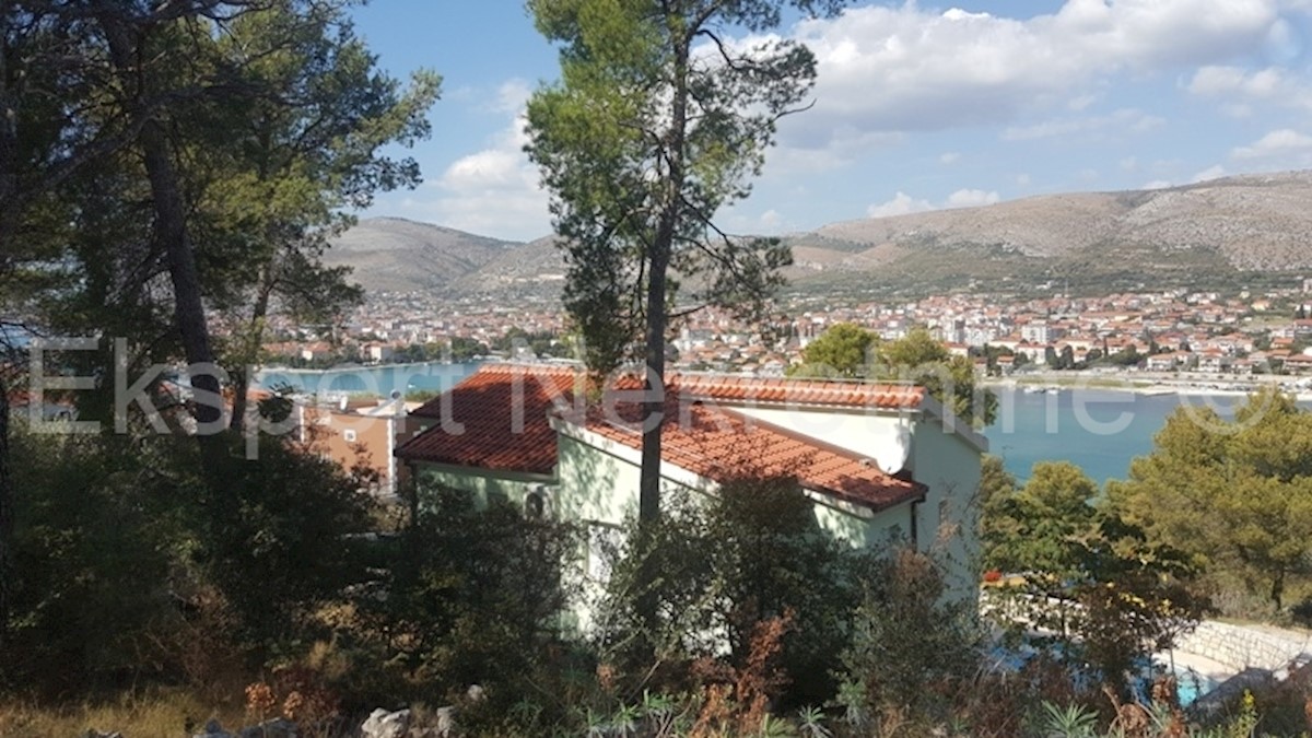 Trogir, Čiovo, terreno edificabile 500 m2, vista mare