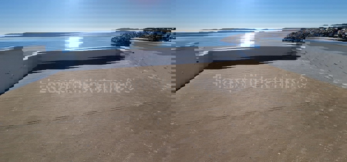 Čiovo, Okrug G., penthouse 79m2 + 124m2 roof terrace, panoramic view