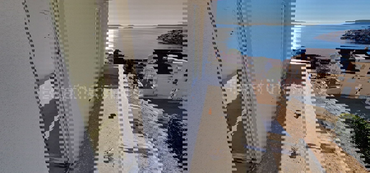 Čiovo, Okrug G., penthouse 79m2 + 124m2 roof terrace, panoramic view