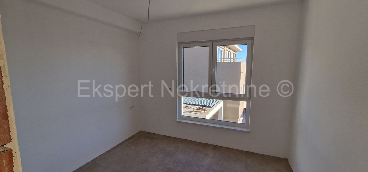 Čiovo, Okrug G., penthouse 79m2 + 124m2 roof terrace, panoramic view