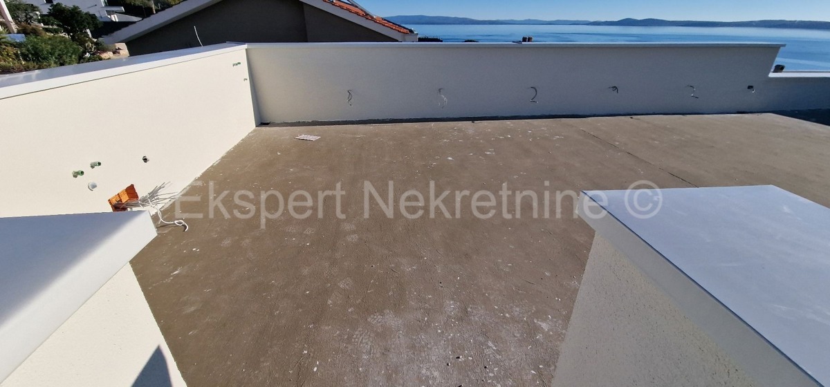 Čiovo, Okrug G., penthouse 79m2 + 124m2 roof terrace, panoramic view