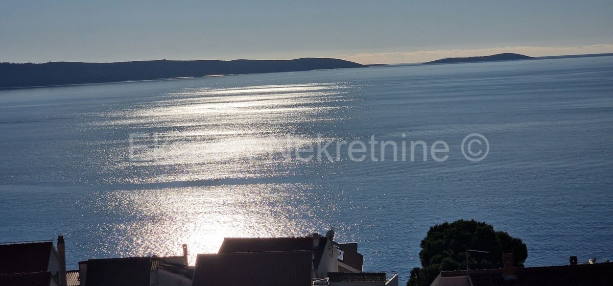 Čiovo, Okrug G., penthouse 79m2 + 124m2 roof terrace, panoramic view