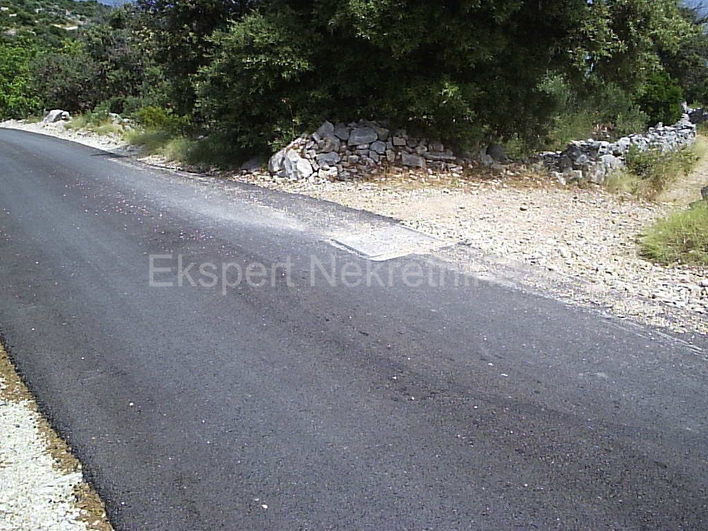 Drvenik Veli, terreno agricolo 4000m2, vicino al mare