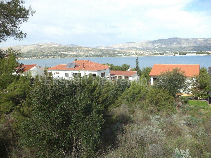 Ciovo, Arbanija, grad. terreno 485 m2, 100 m dal mare, vista