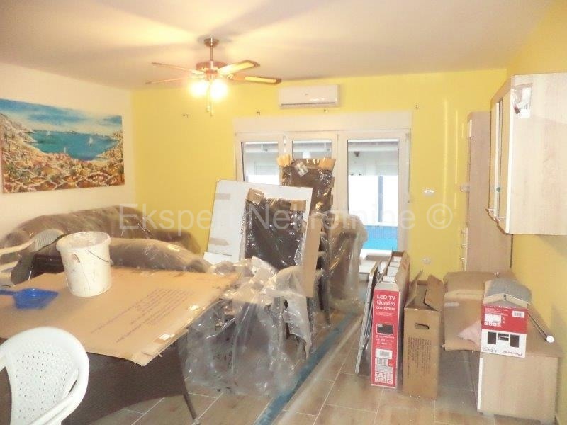 Čiovo,Okrug G., due condomini vengono venduti insieme