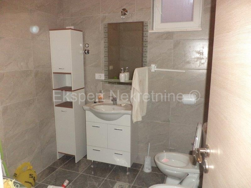 Čiovo,Okrug G., due condomini vengono venduti insieme