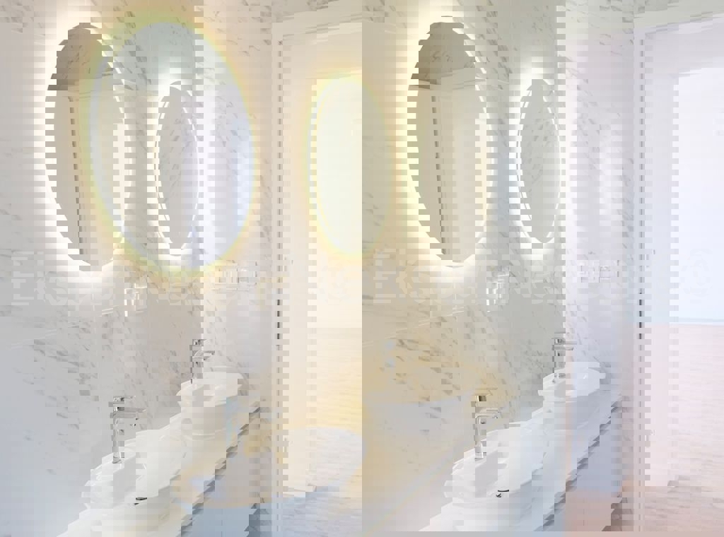 Marina, lussuosa. Appartamento di 3 locali 115 mq + giardino 96 mq, nuova costruzione, piscina sul tetto