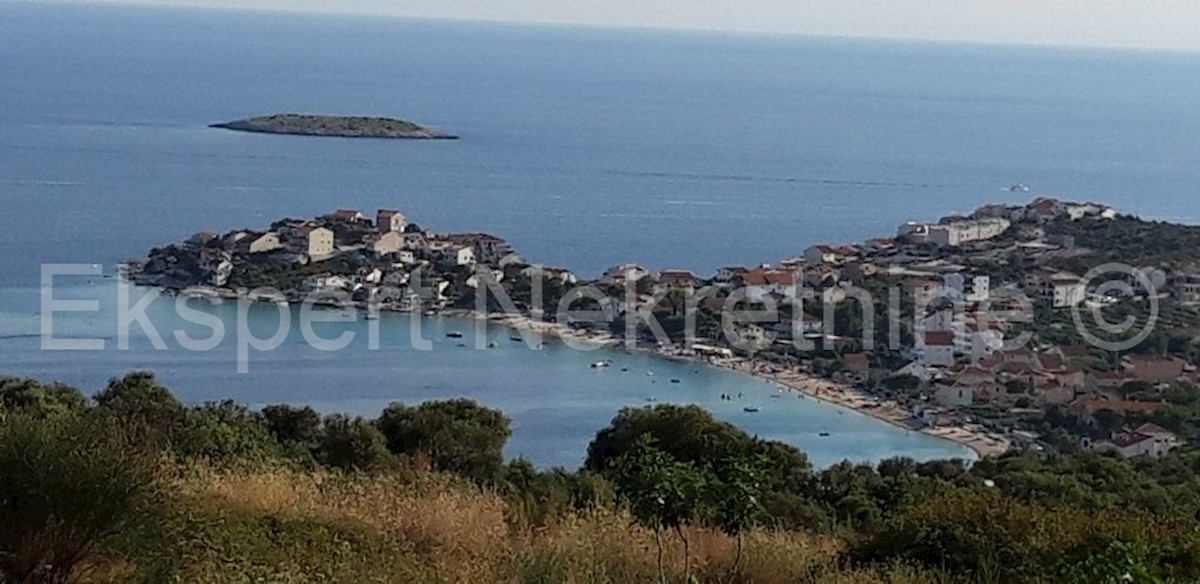 Marina, Sevid, terreno edificabile di 967 m2, seconda fila dal mare e dalla spiaggia