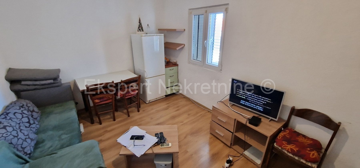 Slatine, semi-detached house 105 m2, on two floors, terrace, garden,