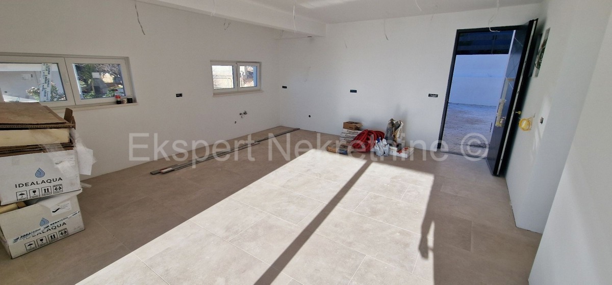 Čiovo, Okrug G., 3-bedroom apartment 99m2, new building, view of the sea and islands