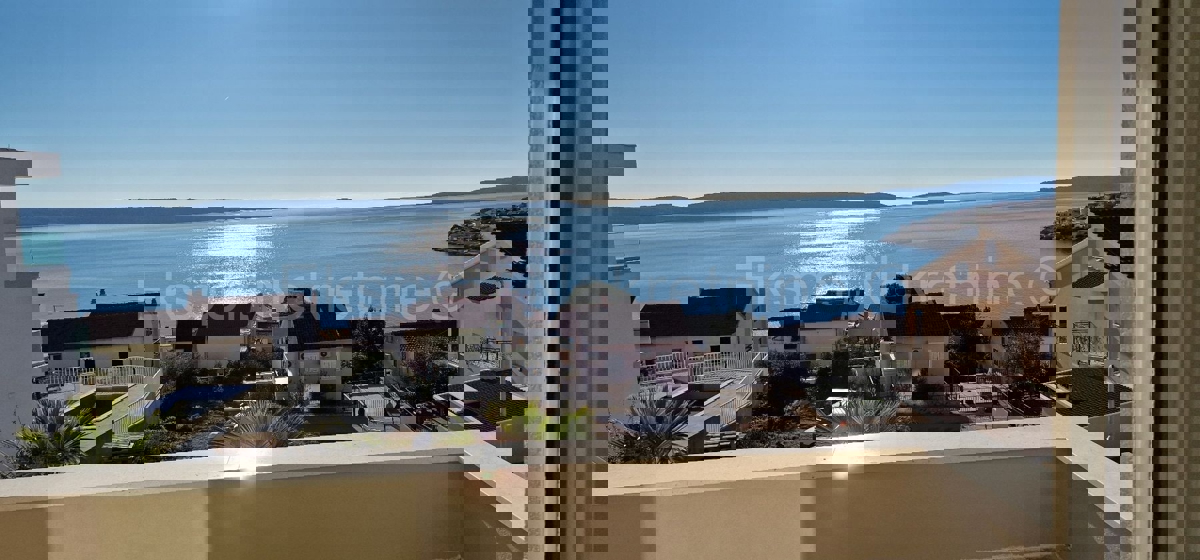 Čiovo, Okrug G., 3-bedroom apartment 99m2, new building, view of the sea and islands