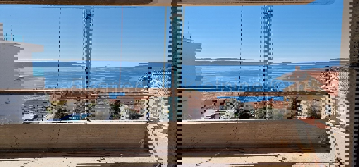 Čiovo, Okrug G., 3-bedroom apartment 99m2, new building, view of the sea and islands