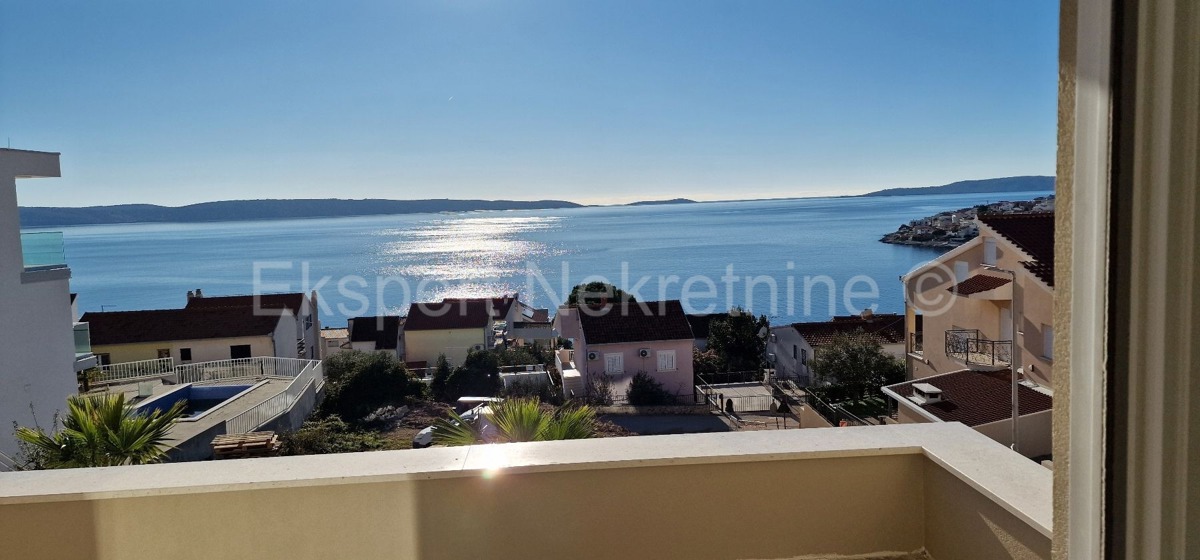 Čiovo, Okrug G., 3-bedroom apartment 99m2, new building, view of the sea and islands