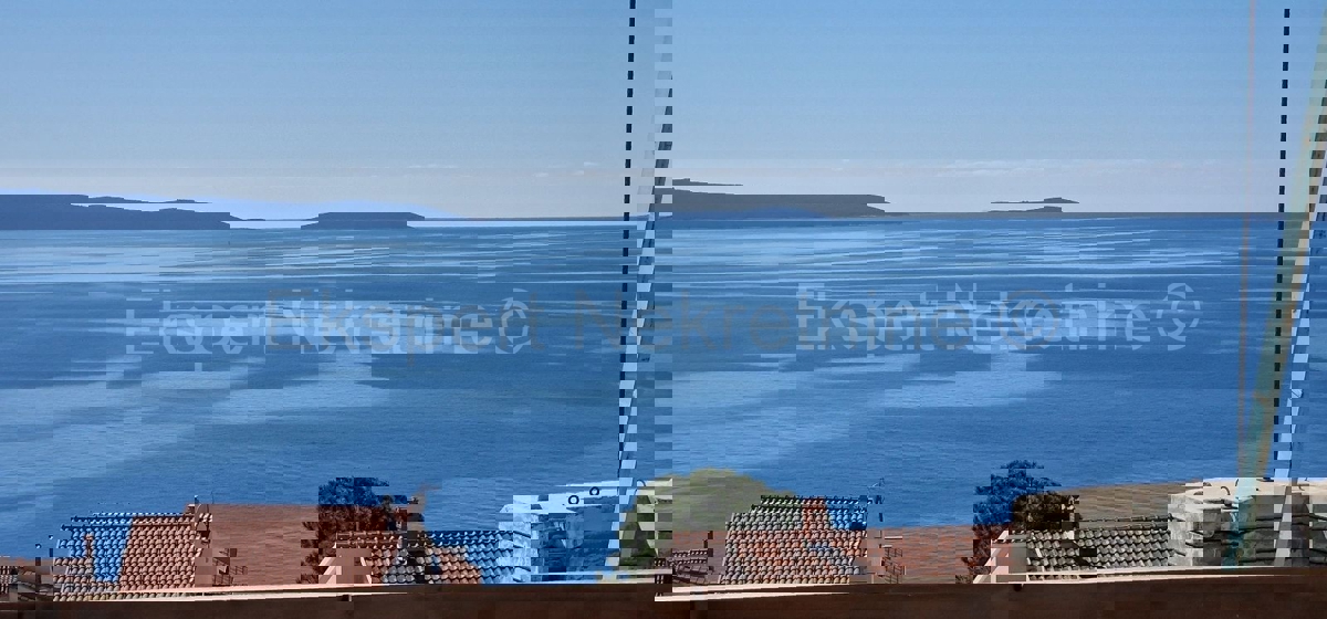 Čiovo, Okrug G., 3-bedroom apartment 99m2, new building, view of the sea and islands