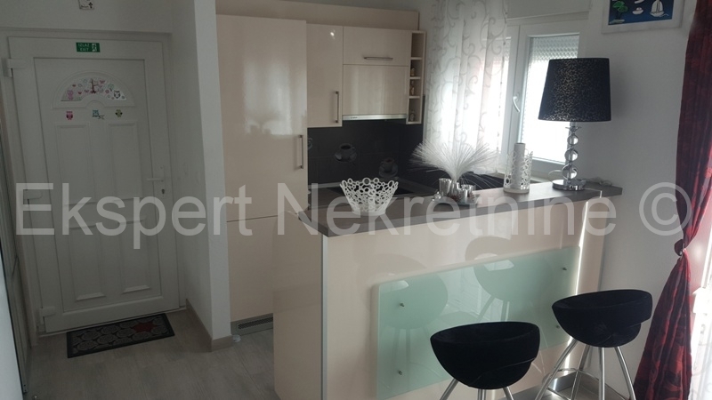 Trogir, two-bedroom apartment 67 m2, new construction, furnished