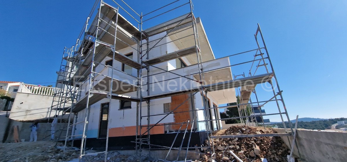 Seget Vranjica, villa 220 m2 on 2 floors.new construction, sea view