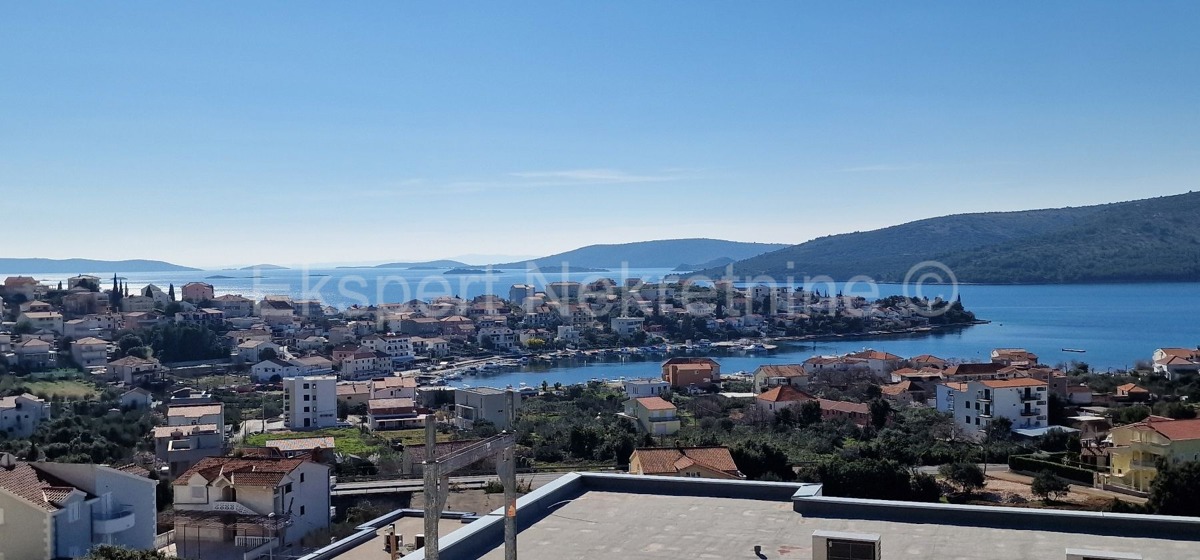 Seget Vranjica, villa 220 m2 on 2 floors.new construction, sea view