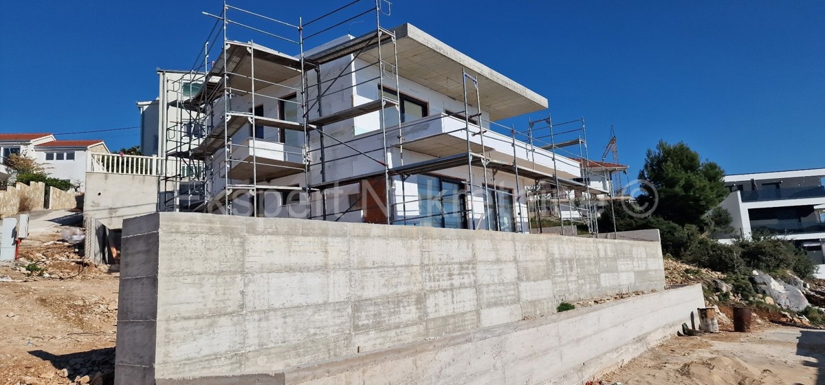Seget Vranjica, villa 220 m2 on 2 floors.new construction, sea view