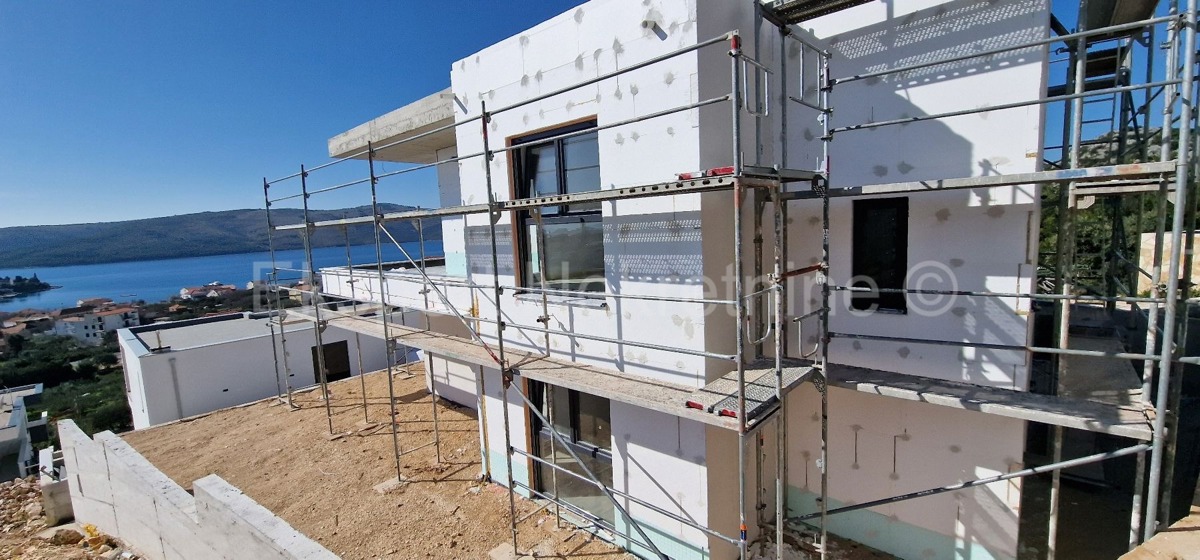 Seget Vranjica, villa 220 m2 on 2 floors.new construction, sea view