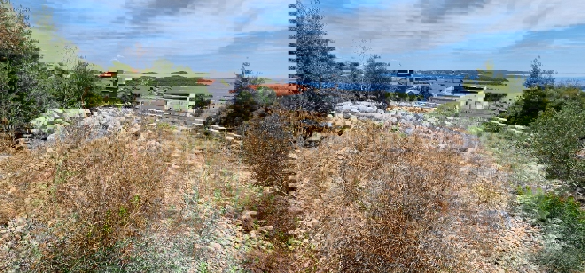 Seget Vranjica, building plot 801 m2, sea view
