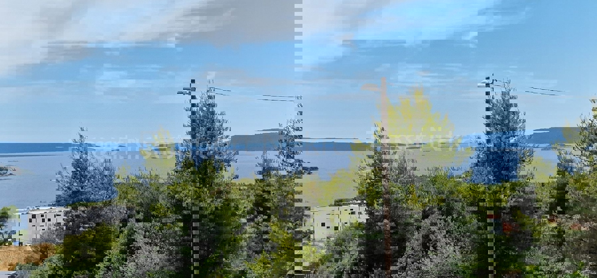 Seget Vranjica, building plot 801 m2, sea view