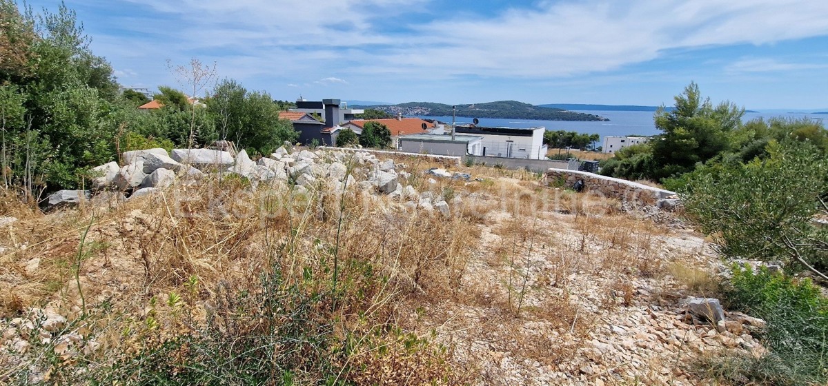 Seget Vranjica, building plot 801 m2, sea view