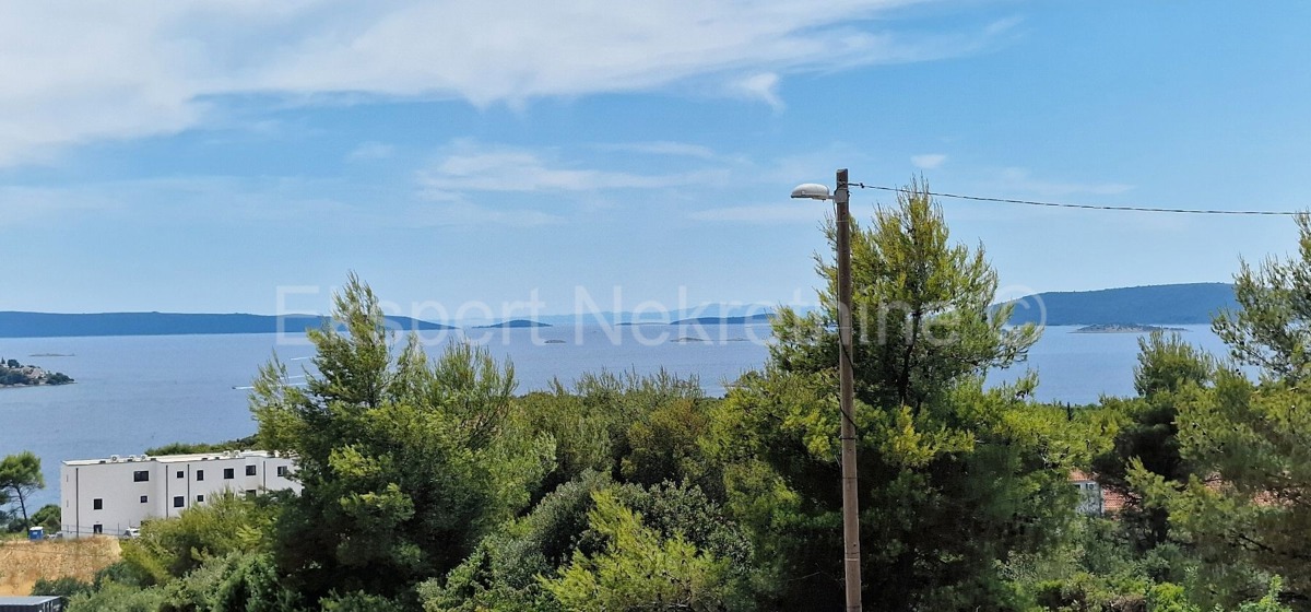 Seget Vranjica, building plot 801 m2, sea view